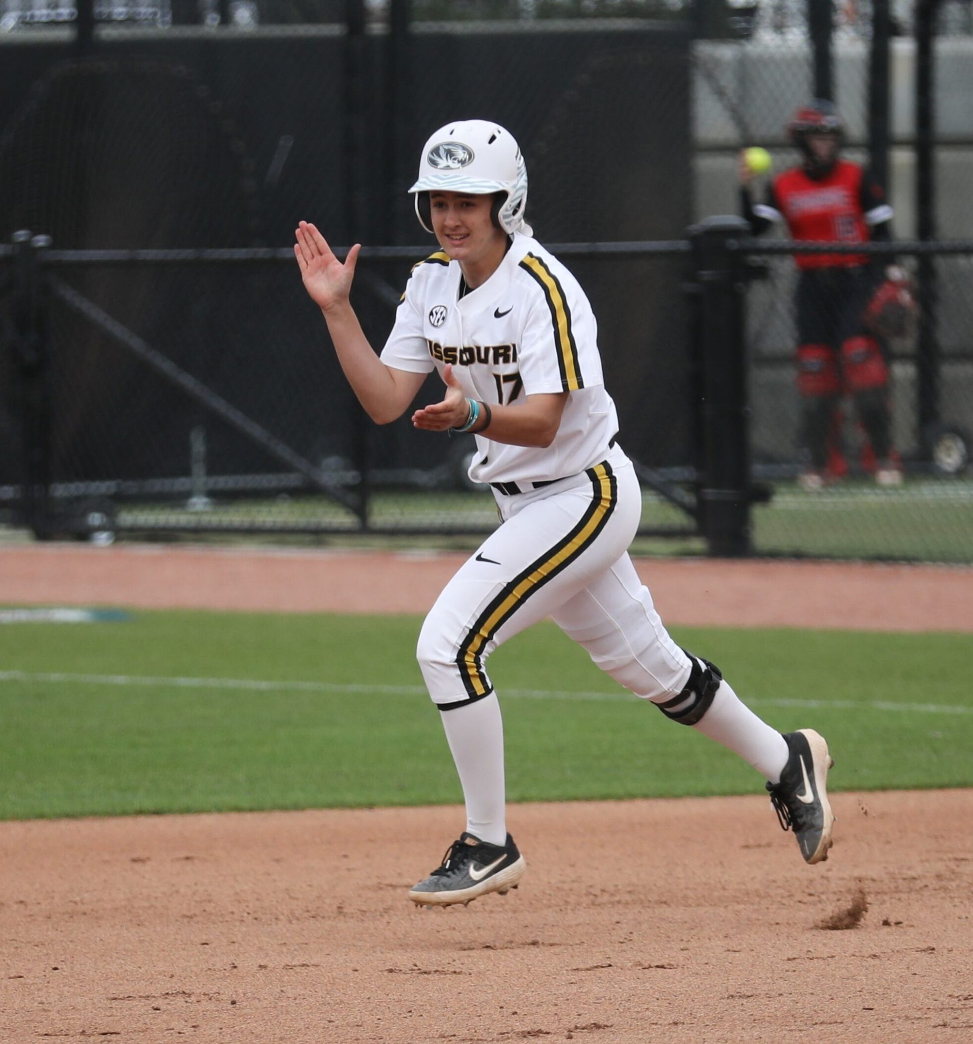 Mizzou Softball Opens Season With Doubleheader Split