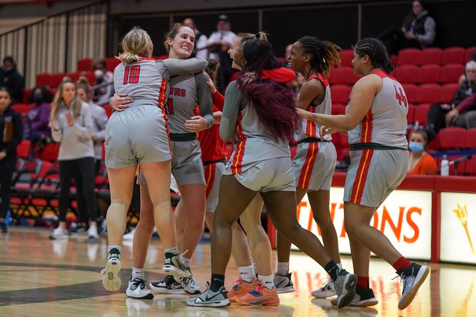 UMSL Women Take Over First Place Following Upset Win Over No. 4 Drury