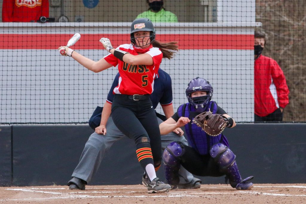 UMSL’s Irene Travis Named GLVC Softball Player Of The Week