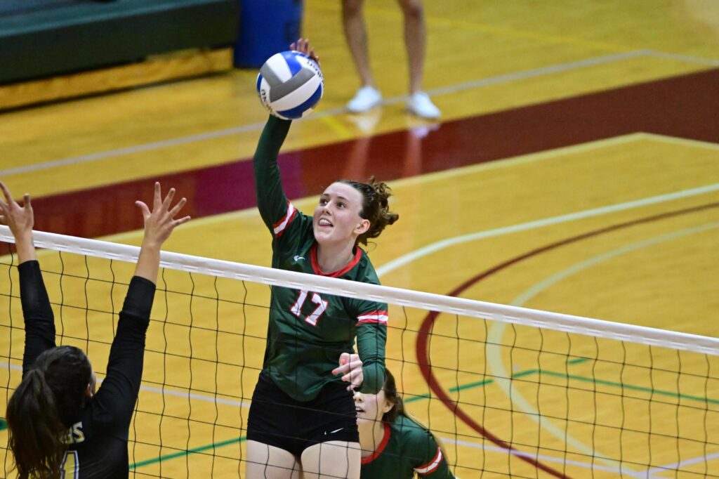 No. 5 Wash. U. Gets Back On Winning Track With Road Victory Over Illinois College