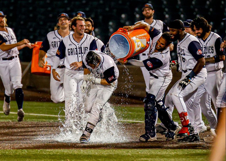 Grizzlies Blow Lead, Then Rally Back For Walk Off Win Over Windy City