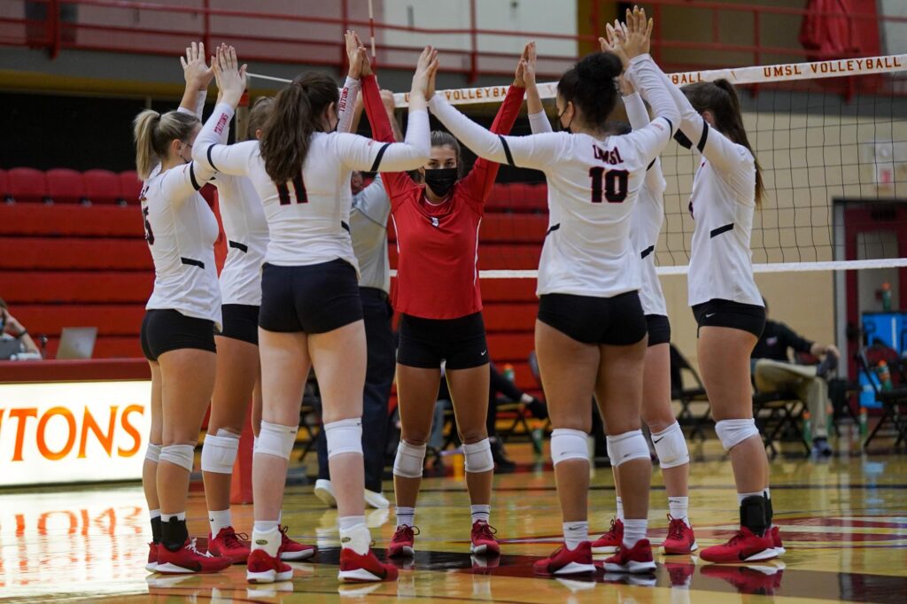 UMSL Volleyball Picked Preseason No. 10, Favorites To Win GLVC