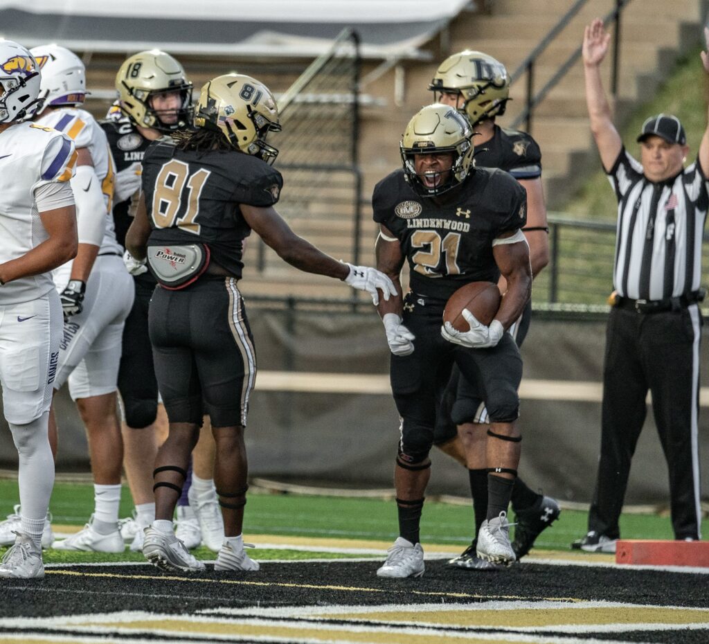 Lindenwood Enjoys Huge Opening Night In Win Over Wisconsin-Stevens Point