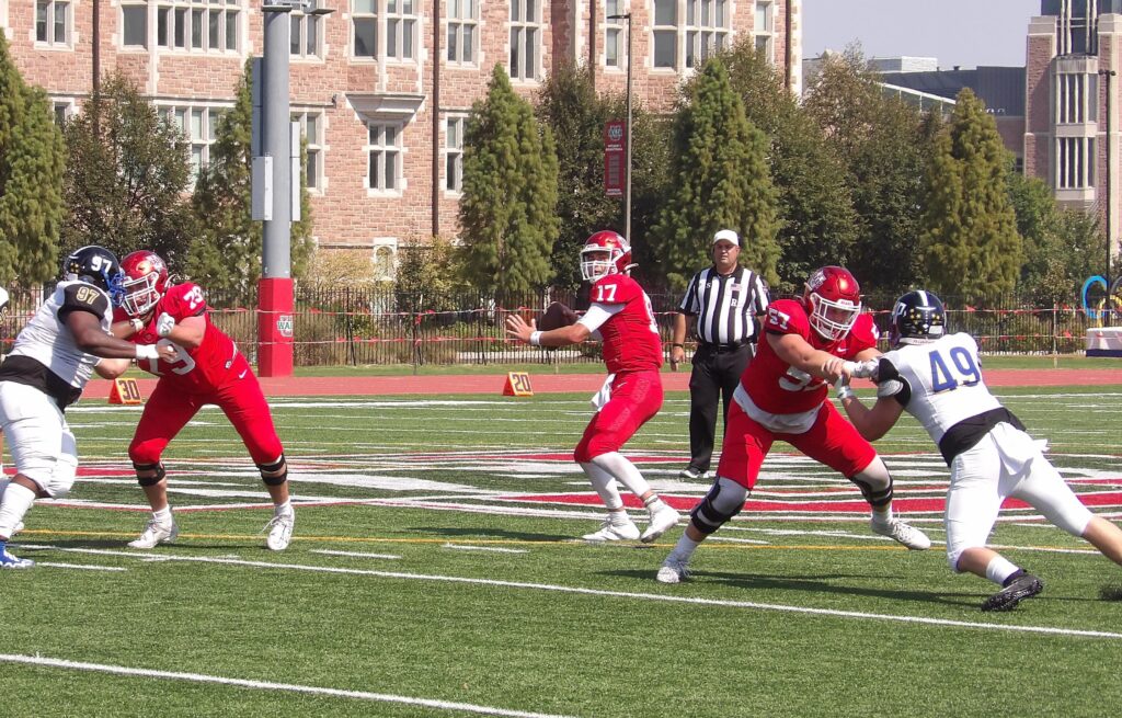 WashU Routs North Park, Moves To 4-0