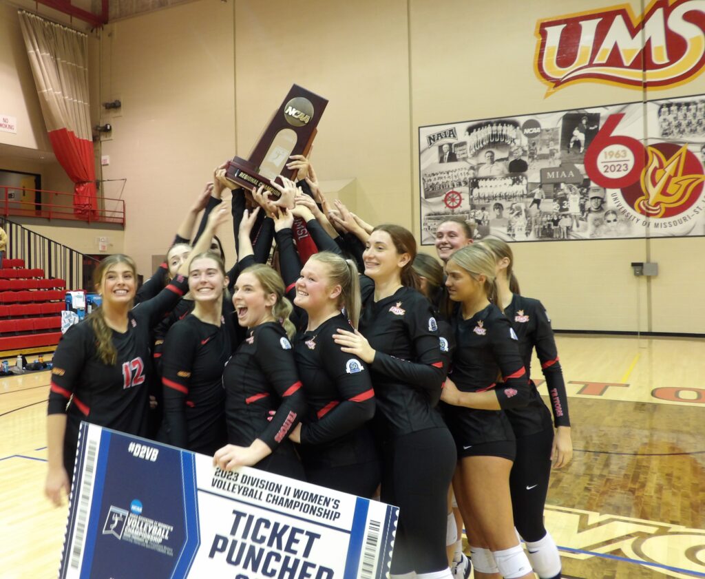 Tritons Fly By Ferris State, Claim Second Straight Midwest Regional Title