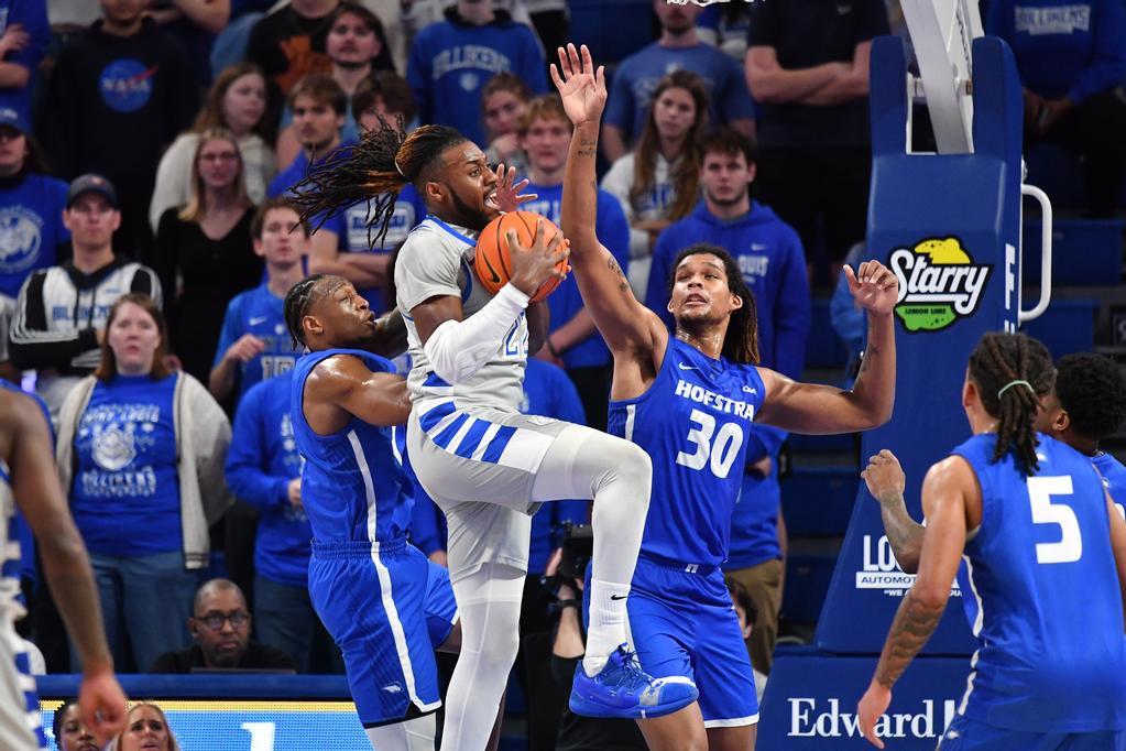 Billikens Bounce Back With Big Win Over Hofstra