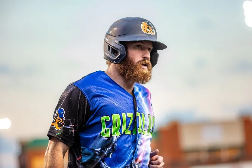 Grizzlies Rally Late For Win At Lake Erie