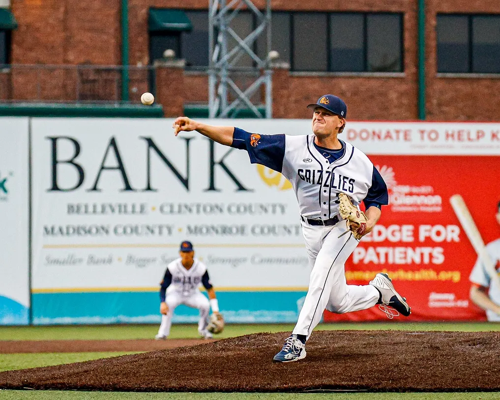 Grizzlies Rally Back Late, Earn Huge Rubber Game Win Over Crushers