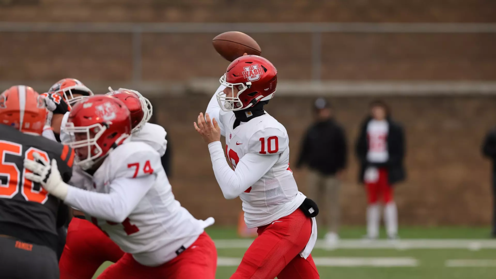 WashU Football Game Preview: Bears Host Home Opener Saturday Against Carroll University