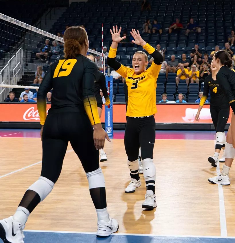 Mizzou Women Take Two Of Three To Open New Volleyball Season