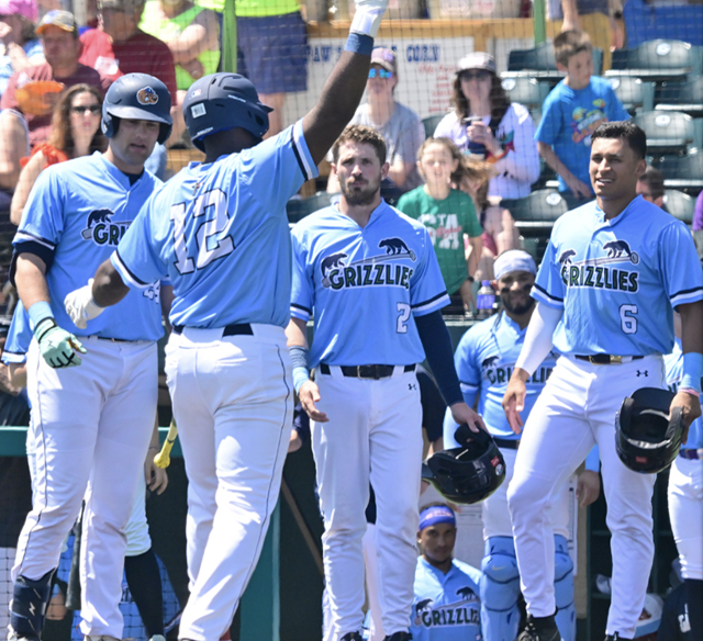 Grizzlies Bounce Back With Win Over Mud Monsters