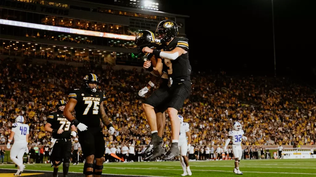 Tigers Dominate Start To Finish In Season-Opening Win Over Central Arkansas