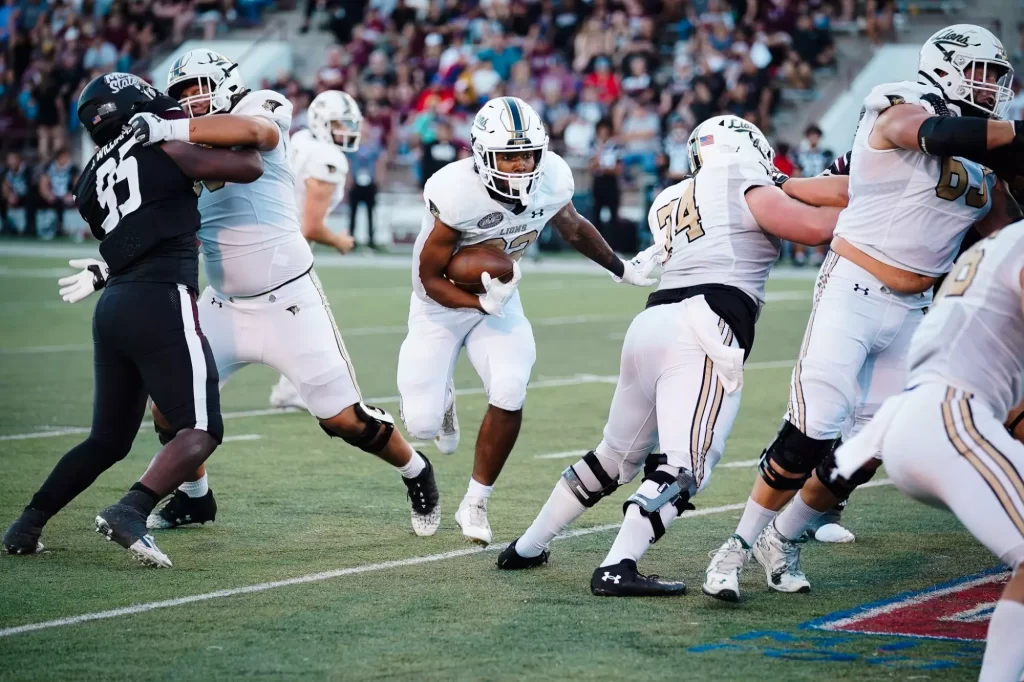 Lions Drop Season Opener At St. Thomas