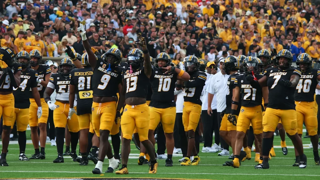 Mizzou Moves Up To No. 20 In Top 25 Football Poll