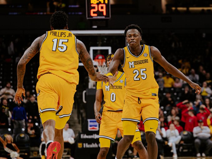 Tigers Turn Quick Start Into Big Win Over South Carolina State