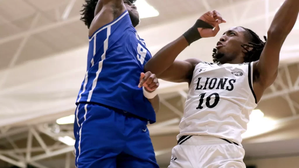 Lindenwood Hoops Knocks Off Northern Illinois