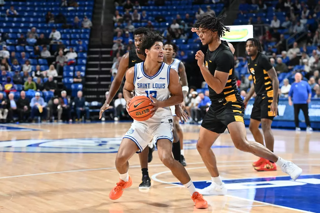 Billikens Blast Bethune Cookman To Pick Up 10th Win