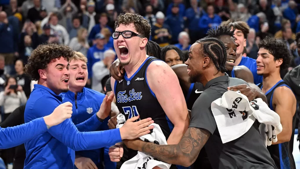 Avila’s Last Second Three Lifts No. 21 SLU To Win Over George Washington