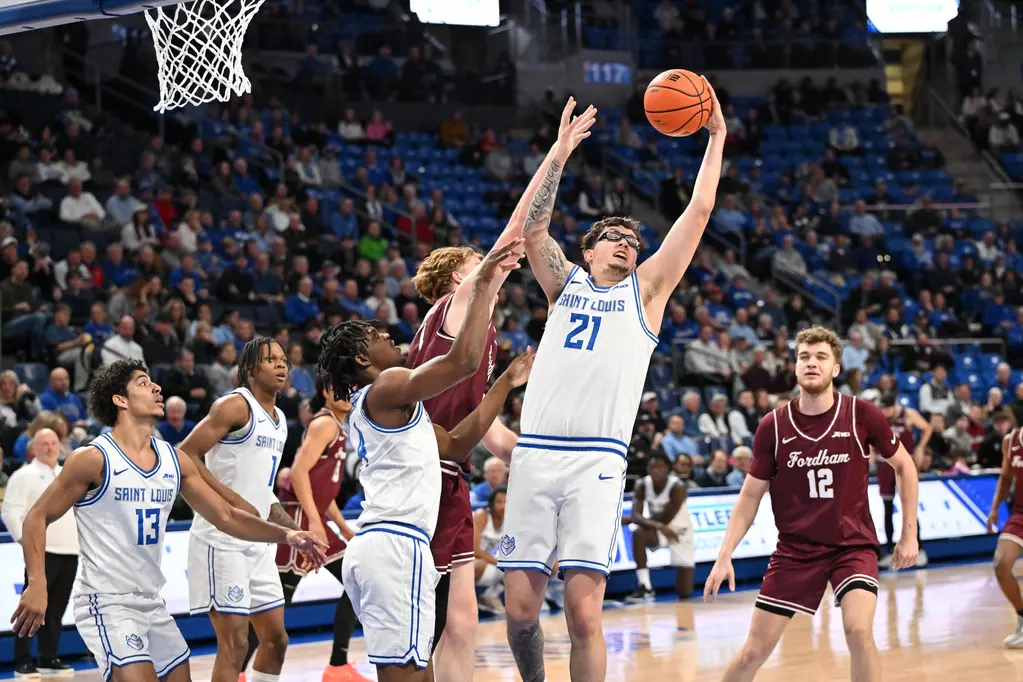 Billikens Fire Past Fordham, Move To 16-1