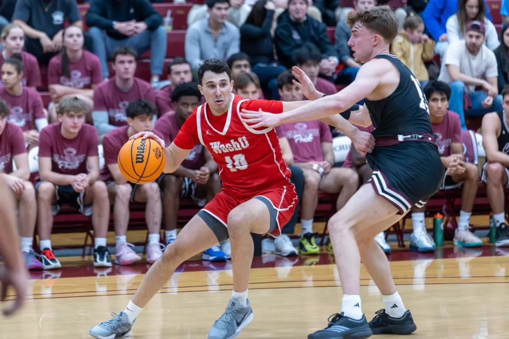 No. 8 WashU Falls In UAA Opener At No. 4 U. Of Chicago