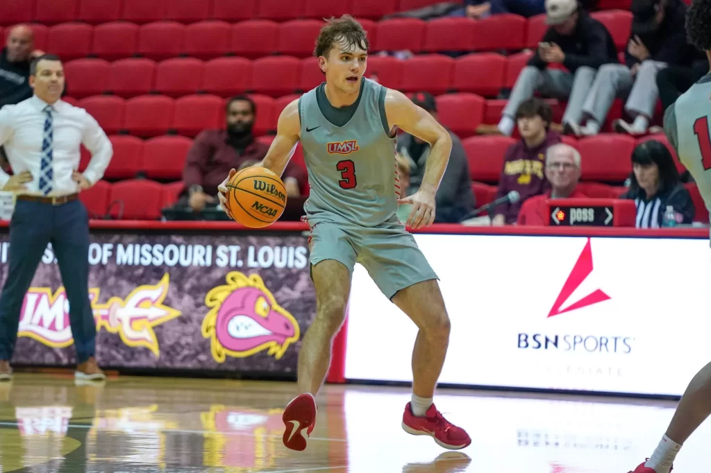 UMSL Outlasts Lewis For Fifth Straight Home Win