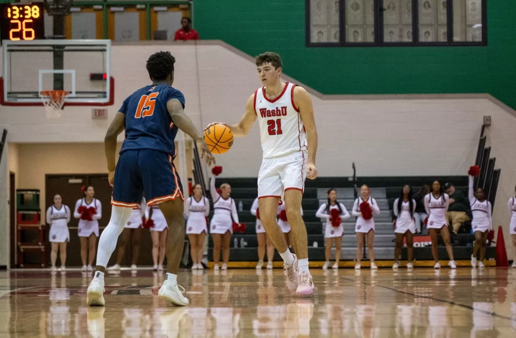 WashU Men Take Thriller Over Wisconsin-Whitewater To Claim Third Straight Regional Championship