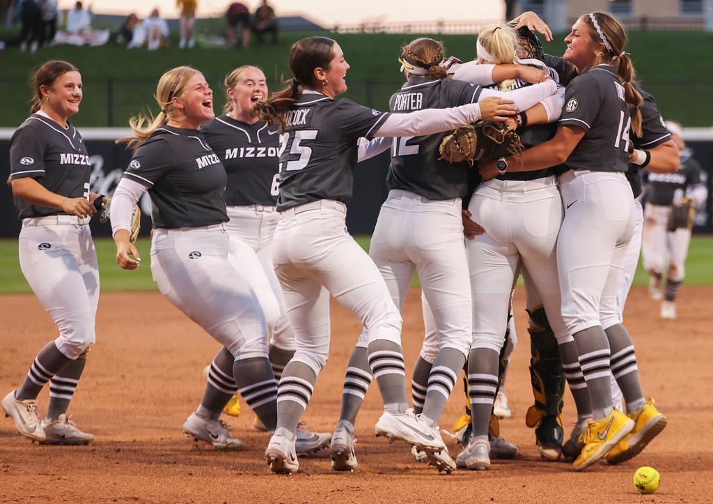 Marissa McCann Throws Perfect Game In Mizzou Win Over SIUE