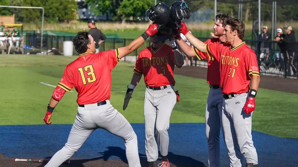 Late Inning Rally Lifts UMSL To NCAA Tournament Win Over Wayne State
