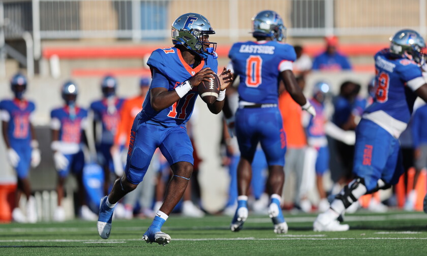 Huge Fourth Quarter Lifts East St. Louis To Upset Win Over No. 1 Chicago Mount Carmel