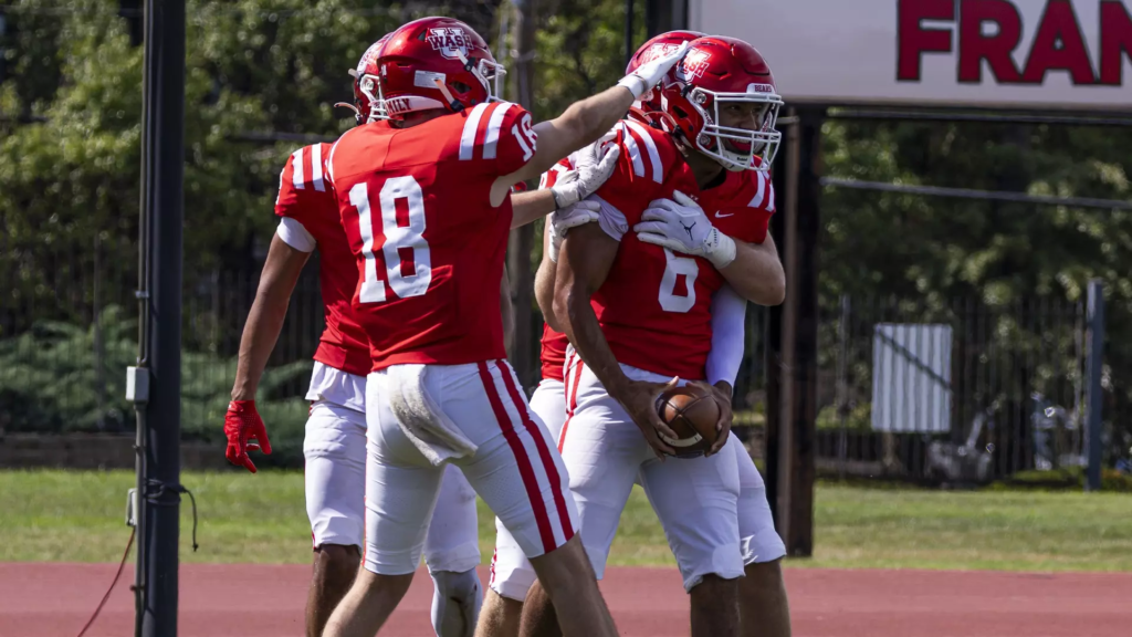 No. 8 WashU Stays Unbeaten With Comeback Win Over Wabash